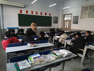 建筑工程系召开新学期学生干部工作会议