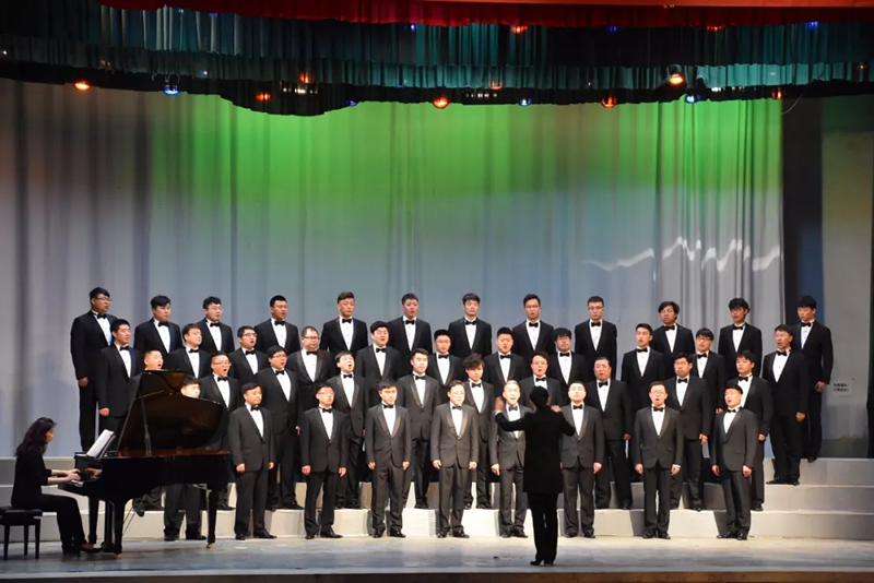 中国音协爱乐男声合唱团在我院演出取得圆满成功